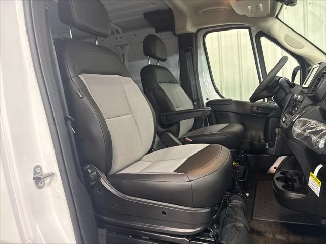 2026 Ram ProMaster Cargo Van Tradesman Low Roof 136 WB w/Pass Seat