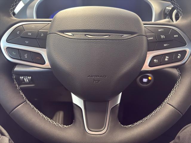 2027 Chrysler Pacifica PACIFICA SELECT