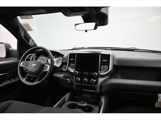 2026 RAM 1500 RAM 1500 EXPRESS CREW CAB 4X4 57 BOX