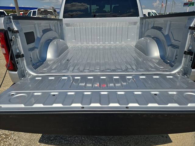 2026 Ram 1500 Express Crew Cab 4x4 57 Box