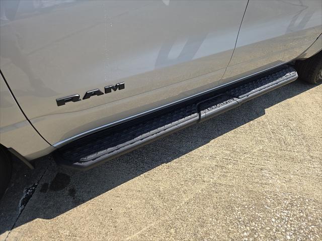 2026 Ram 1500 Express Crew Cab 4x4 57 Box