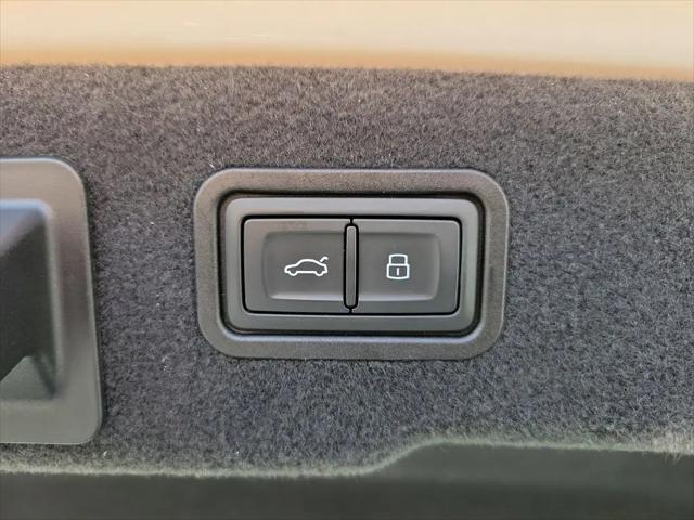 2023 Audi A8 L 55 TFSI quattro Tiptronic