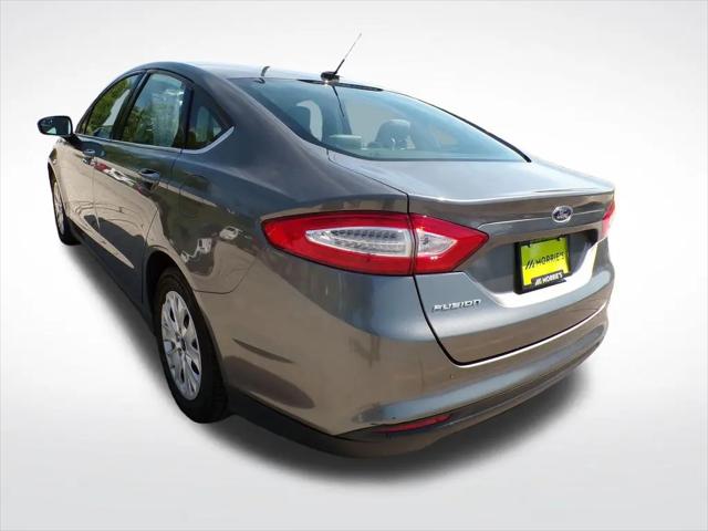 2013 Ford Fusion S