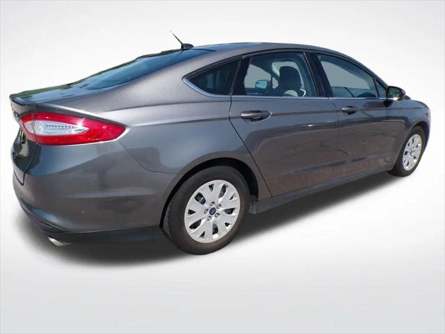 2013 Ford Fusion S