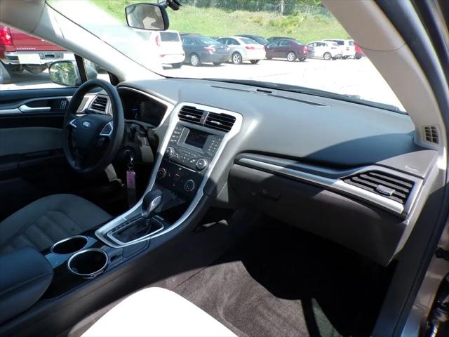 2013 Ford Fusion S