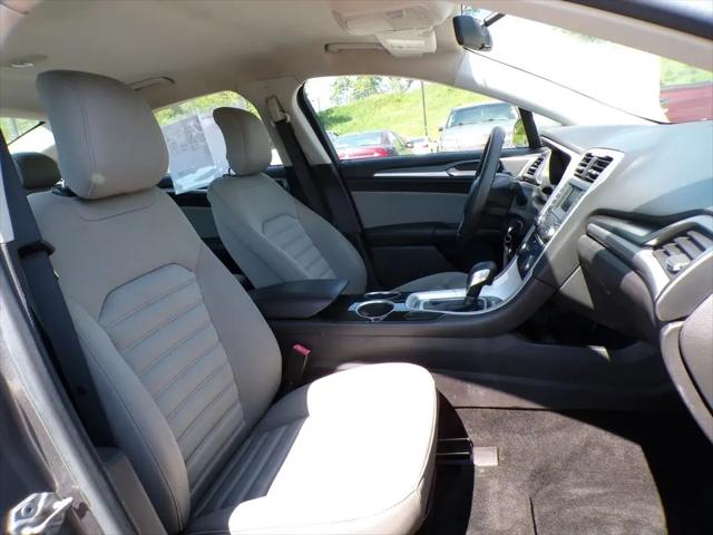 2013 Ford Fusion S