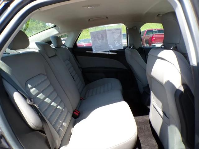 2013 Ford Fusion S