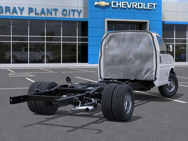 2026 Chevrolet Express Cutaway Work Van