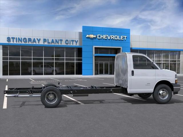 2026 Chevrolet Express Cutaway Work Van
