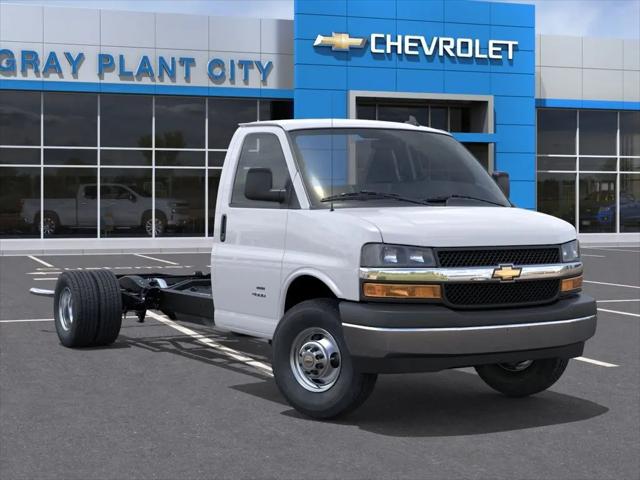 2026 Chevrolet Express Cutaway Work Van