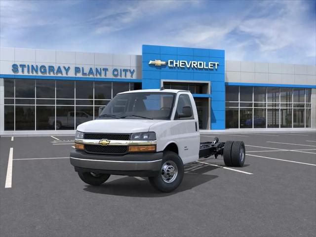 2026 Chevrolet Express Cutaway Work Van