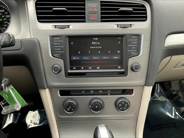 2016 Volkswagen Golf TSI S 4-Door