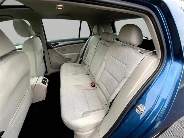2016 Volkswagen Golf TSI S 4-Door