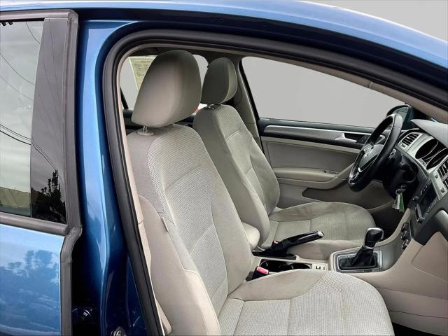 2016 Volkswagen Golf TSI S 4-Door