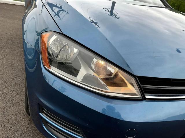2016 Volkswagen Golf TSI S 4-Door