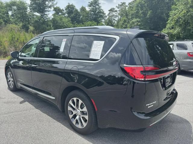 2024 Chrysler Pacifica Hybrid Pinnacle