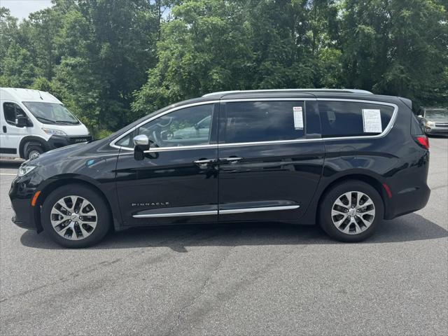 2024 Chrysler Pacifica Hybrid Pinnacle
