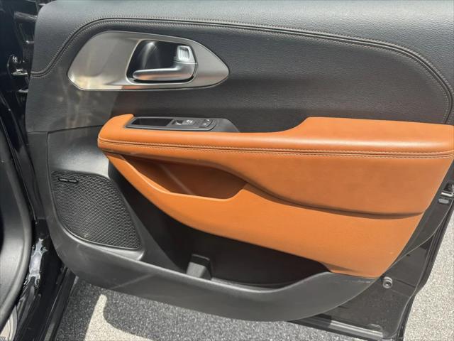 2024 Chrysler Pacifica Hybrid Pinnacle