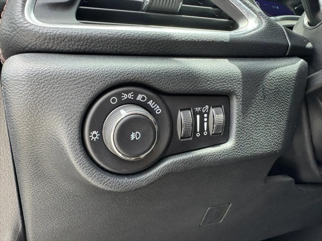 2024 Chrysler Pacifica Hybrid Pinnacle