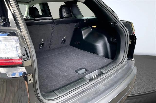 2023 Jeep Cherokee Altitude Lux 4x4