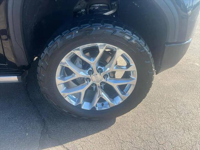 2020 GMC Sierra 1500 4WD Crew Cab Short Box Denali