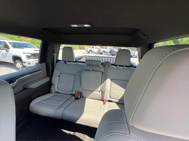 2023 GMC Sierra 1500 4WD Crew Cab Short Box SLT
