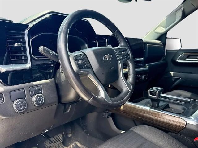 2022 Chevrolet Silverado 1500 2WD Crew Cab Short Bed RST