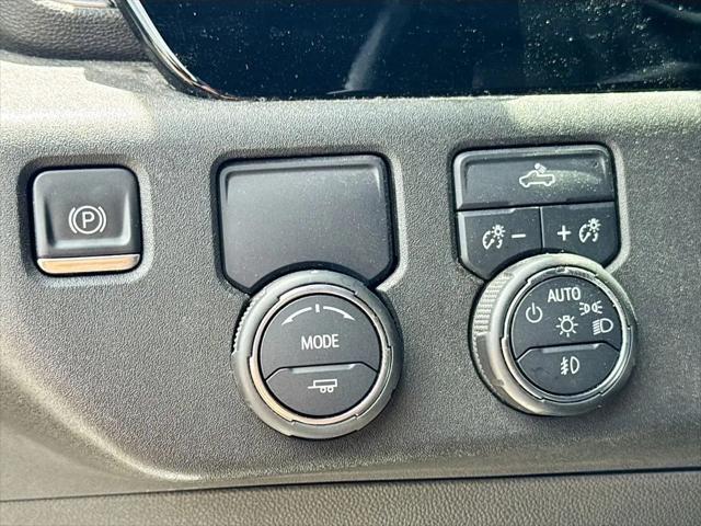 2022 Chevrolet Silverado 1500 2WD Crew Cab Short Bed RST