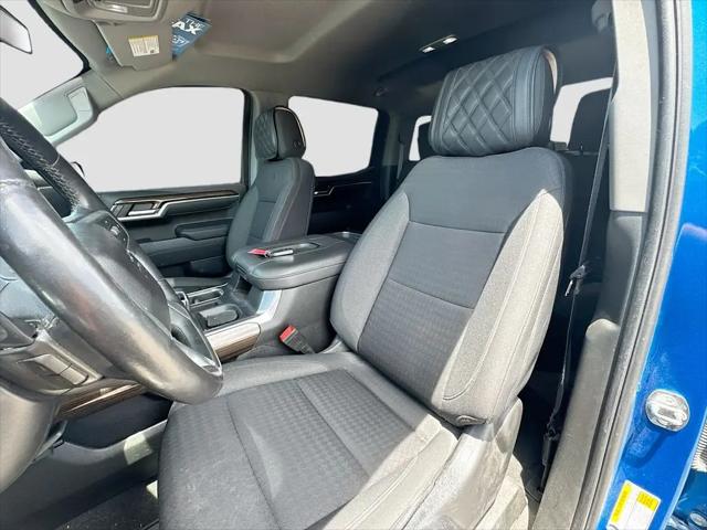2022 Chevrolet Silverado 1500 2WD Crew Cab Short Bed RST