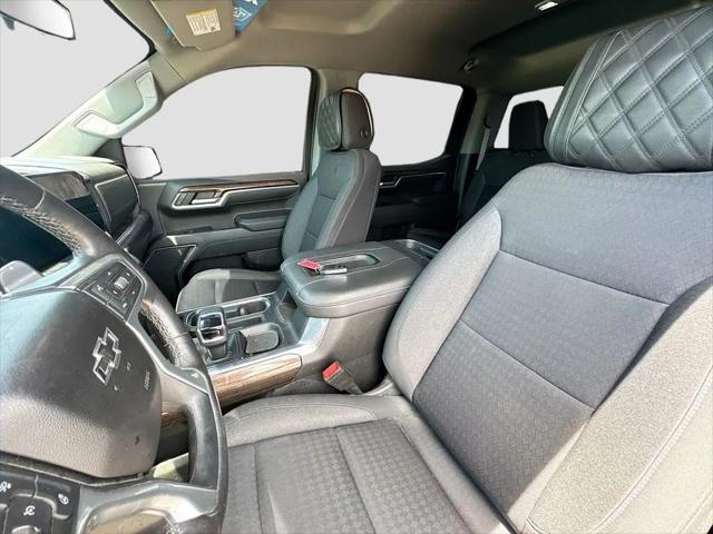 2022 Chevrolet Silverado 1500 2WD Crew Cab Short Bed RST