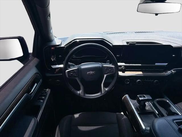 2022 Chevrolet Silverado 1500 2WD Crew Cab Short Bed RST