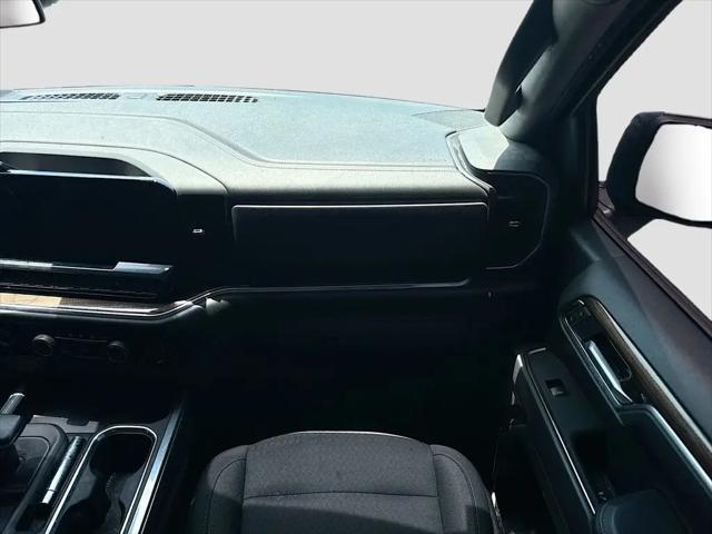 2022 Chevrolet Silverado 1500 2WD Crew Cab Short Bed RST