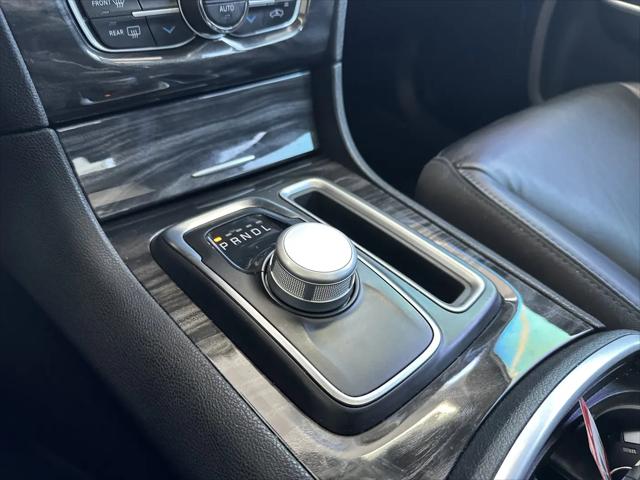2022 Chrysler 300 Touring L