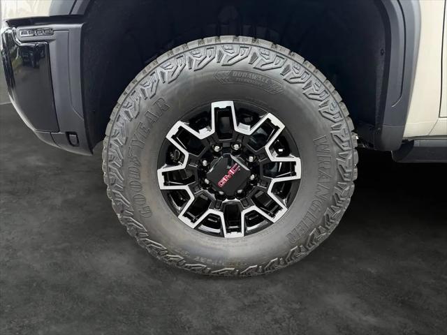 2026 GMC Sierra 2500HD Crew Cab, Standard Bed, AT4X, 4WD