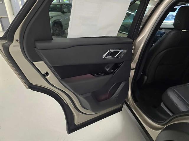 2026 Land Rover Range Rover Velar P250 Dynamic SE