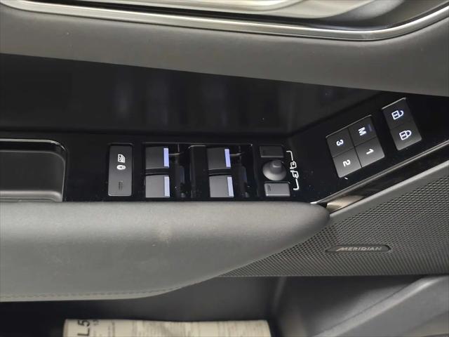 2026 Land Rover Range Rover Velar P250 Dynamic SE