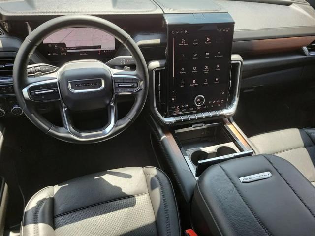2025 GMC Yukon 4WD Denali