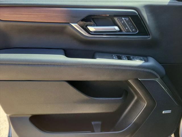 2025 GMC Yukon 4WD Denali