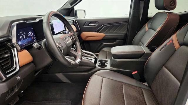 2025 GMC Canyon 4WD AT4