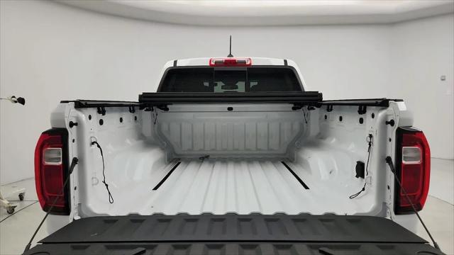 2025 GMC Canyon 4WD AT4