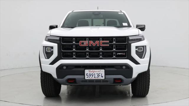2025 GMC Canyon 4WD AT4