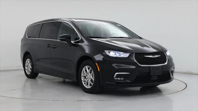 2025 Chrysler Pacifica Select for sale in Greensboro, NC