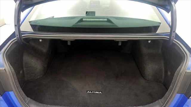 2025 Nissan Altima SR FWD