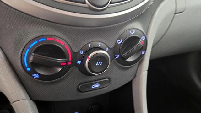 2017 Hyundai Accent Value Edition