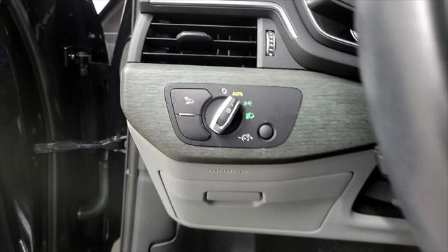 2022 Audi A4 Premium Plus 45 TFSI S line quattro S tronic