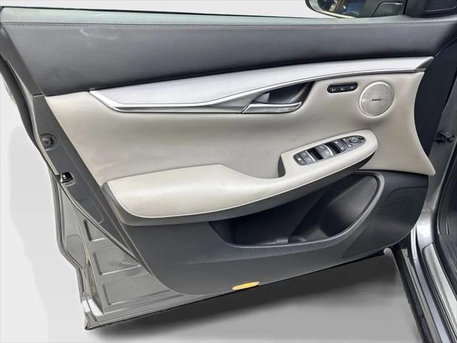 2023 INFINITI QX50 LUXE