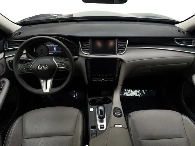 2023 INFINITI QX50 LUXE