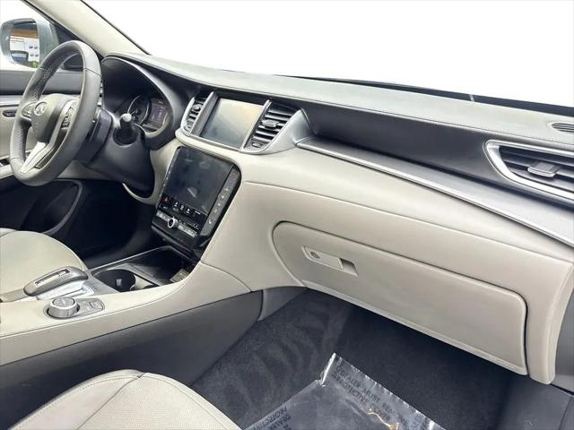 2023 INFINITI QX50 LUXE