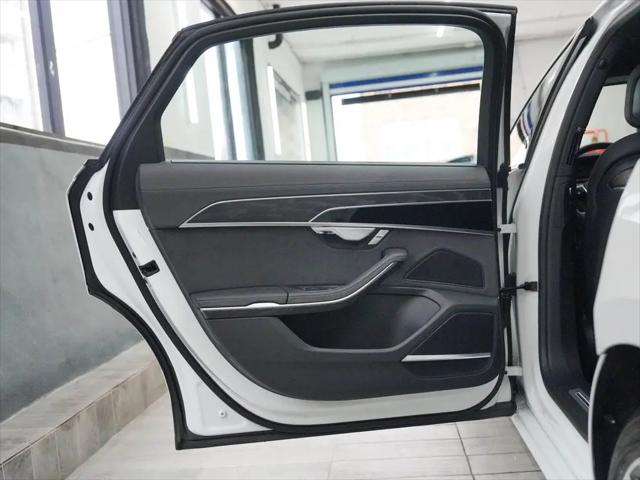 2025 Audi A8 L 55 TFSI quattro Tiptronic
