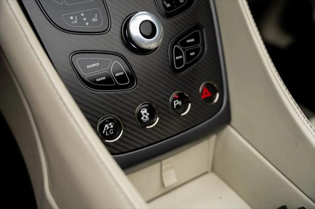 2014 Aston Martin Vanquish Volante